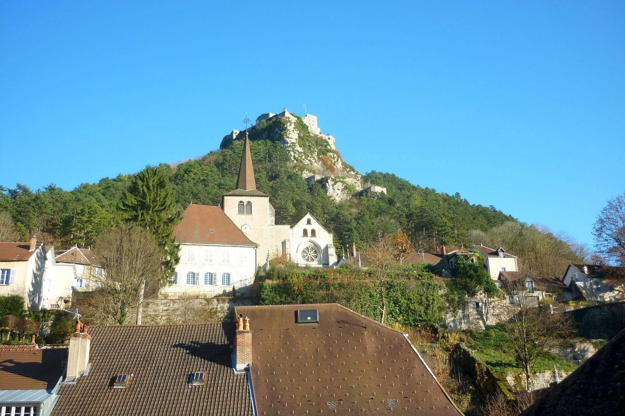 Logis Hotel Des Deux Forts Salins-les-Bains Exterior foto